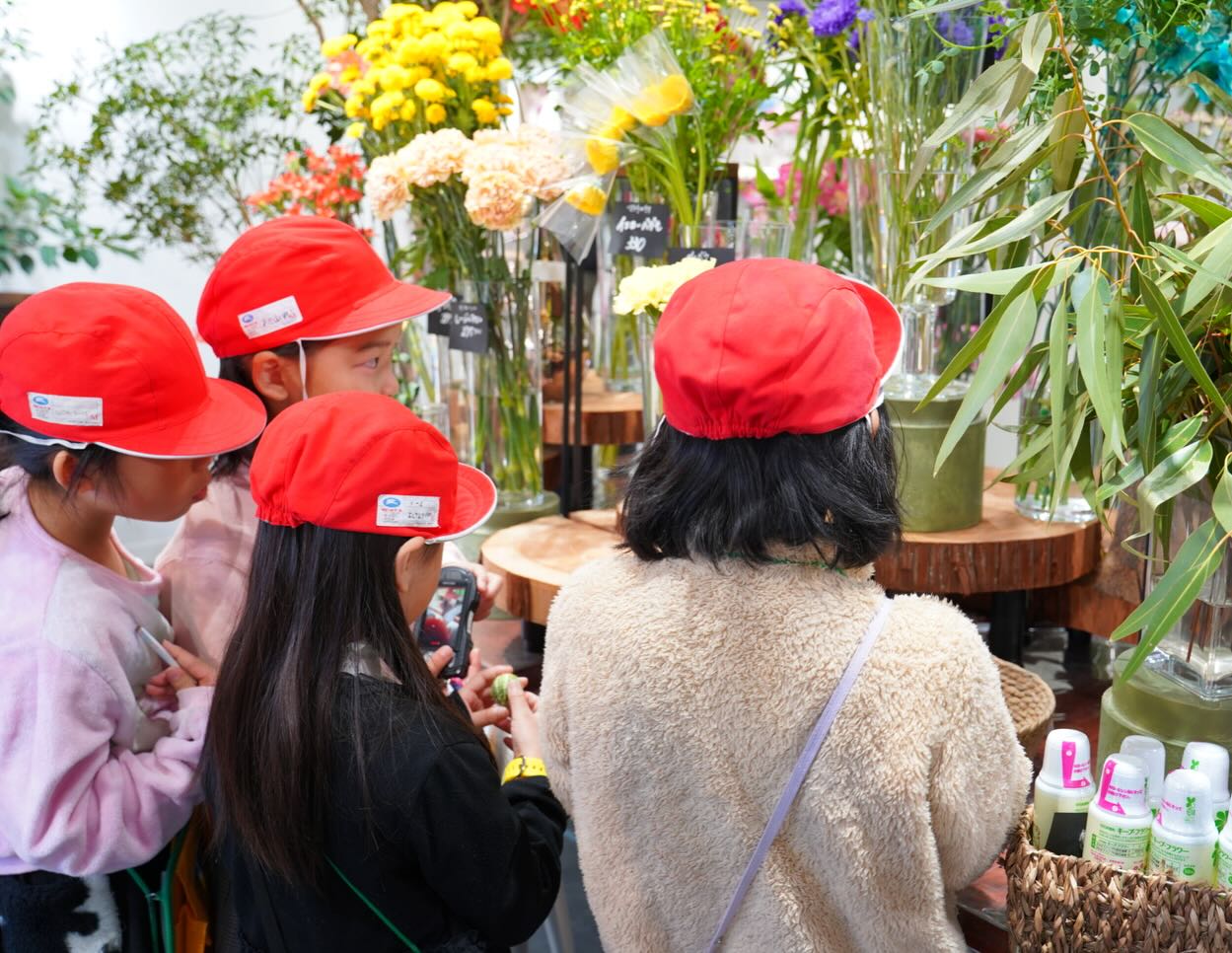 錦小学校の街探検でちびっ子達がご来店