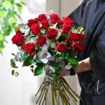 一生に一度の想いを、赤いバラに込めて。